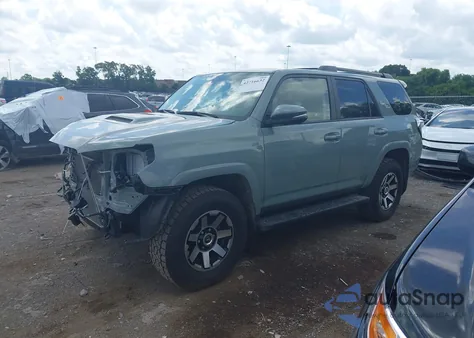 2023 Toyota 4Runner Trd Off Road Premium из США, поврежденный, VIN JTERU5JR7P6121018